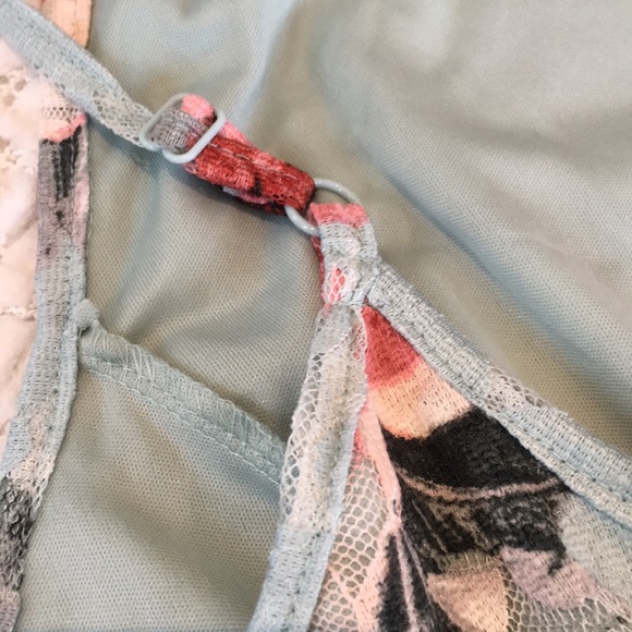 NWT Lace Fit & Flair Floral Dress Netted Underlay - Picture 14 of 16